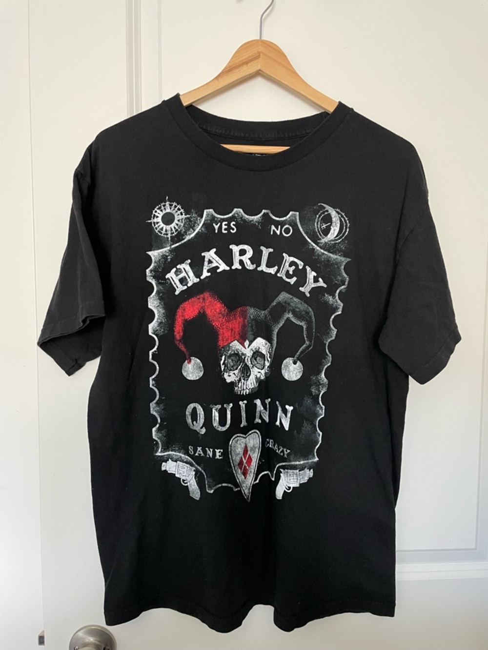 DC Black Harley Quinn Skull Graphic Tee